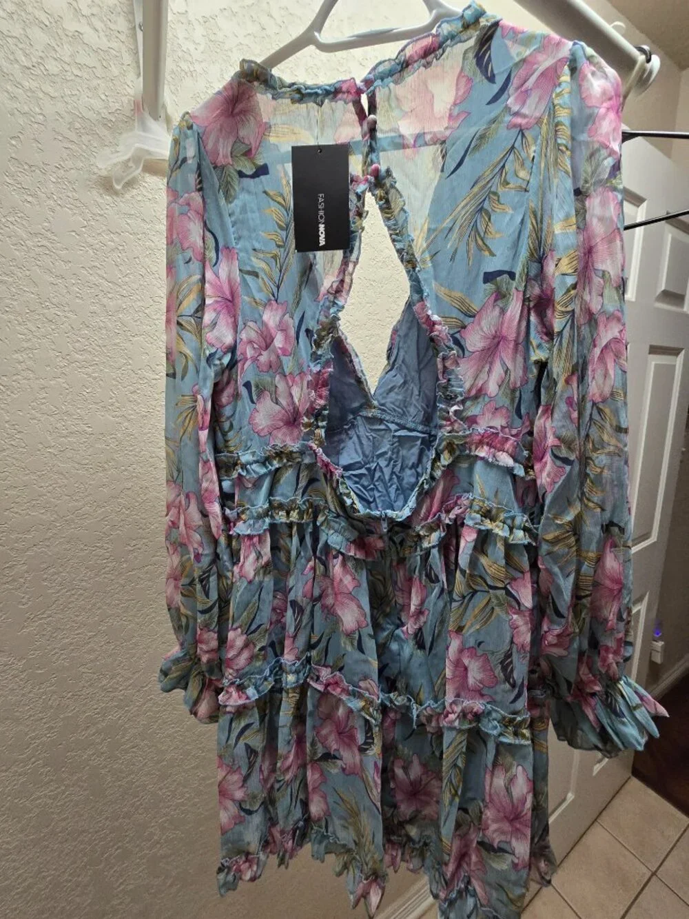 Plus size Ruffles mini dress - Picture 5 of 6